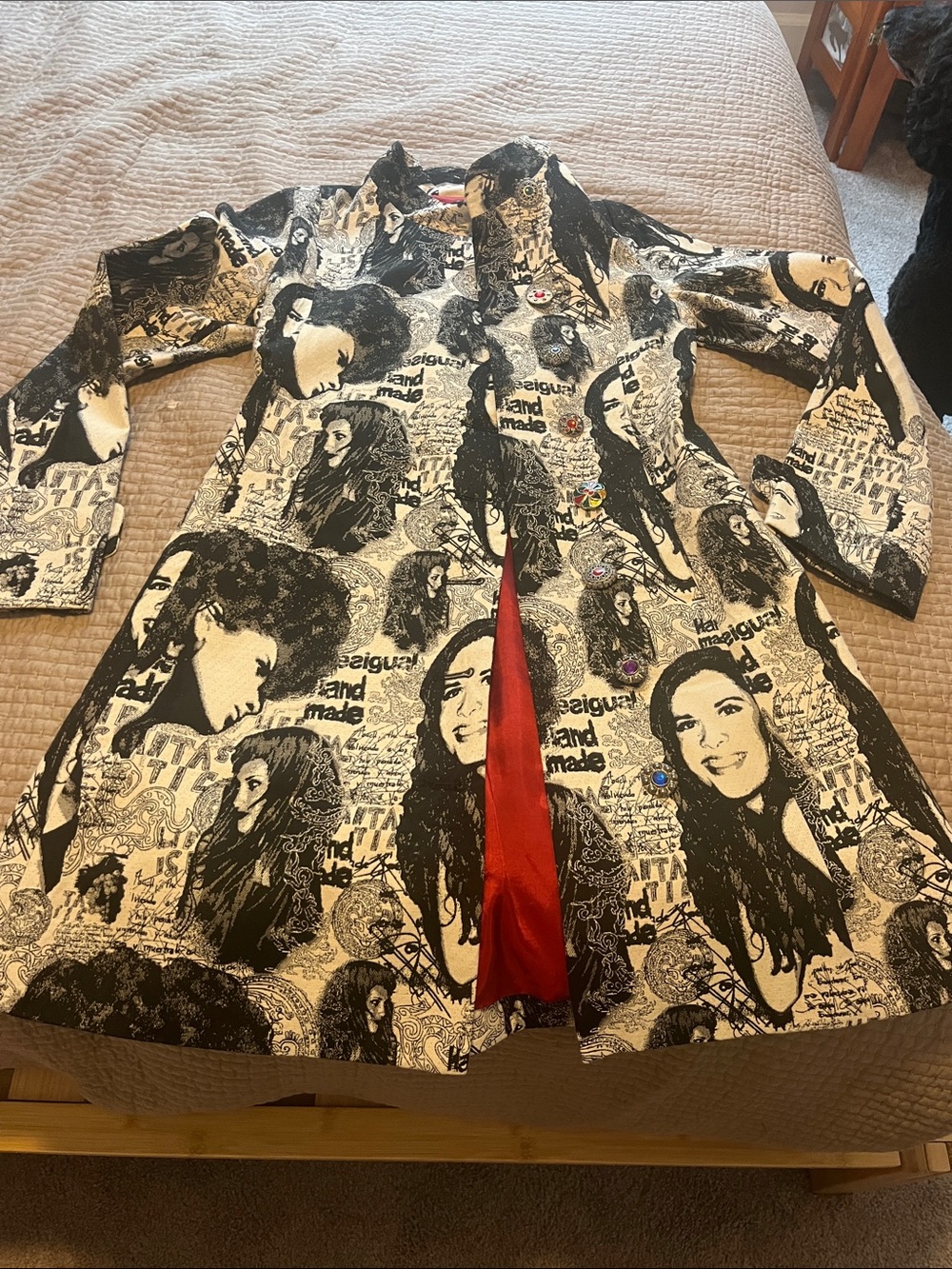 Like New Vintage desigual Rare Black & White Portrait Trench Coat w/ Red Lining